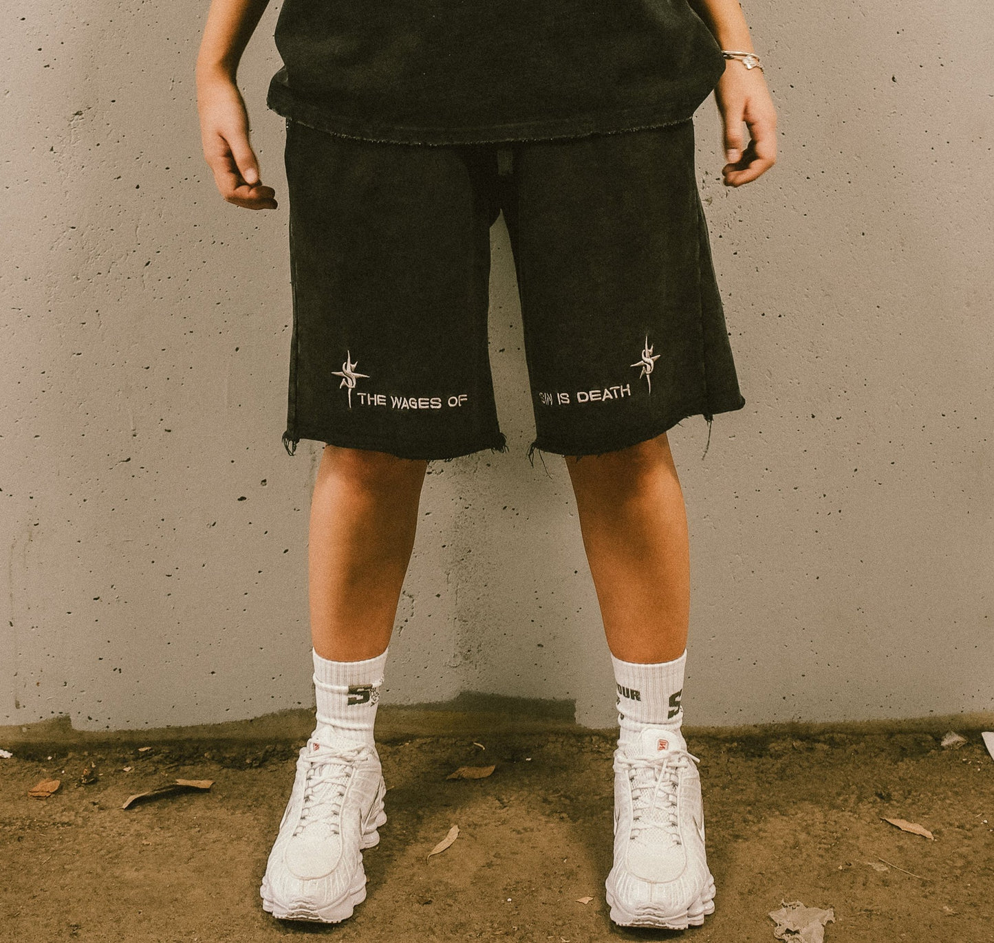 ROMAN SHORTS